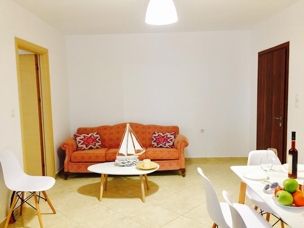Sea And Sun Apartments Sarandë 部屋 写真