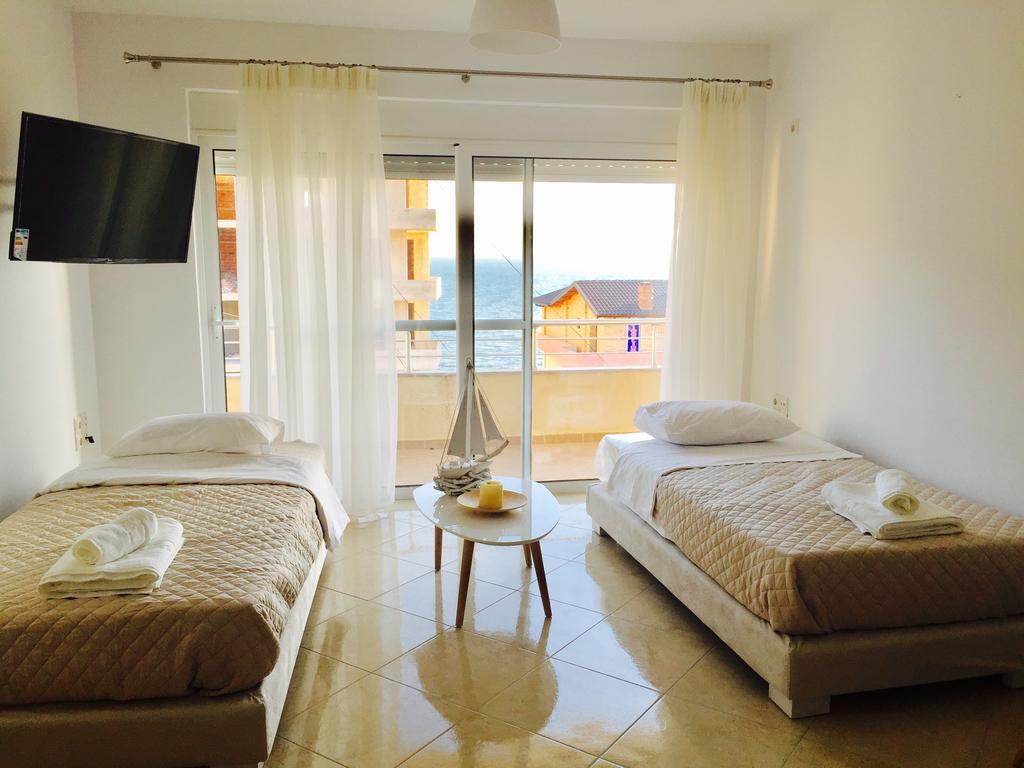 Sea And Sun Apartments Sarandë 部屋 写真