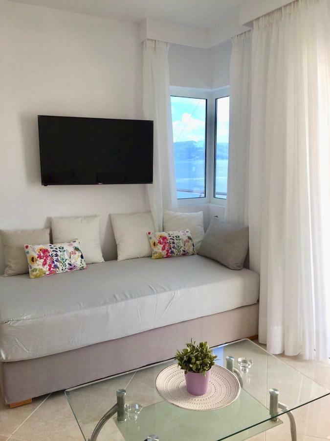 Sea And Sun Apartments Sarandë エクステリア 写真